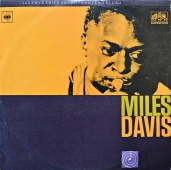 Miles Davis - Miles Smiles  0 15 0479 www.blackvinylbazar.cz